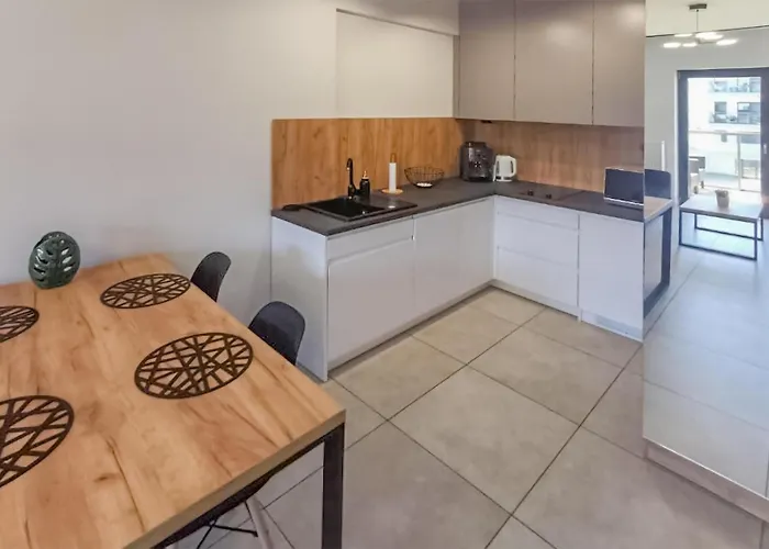 1 Bedroom Gorgeous In Appartamento Dziwnów